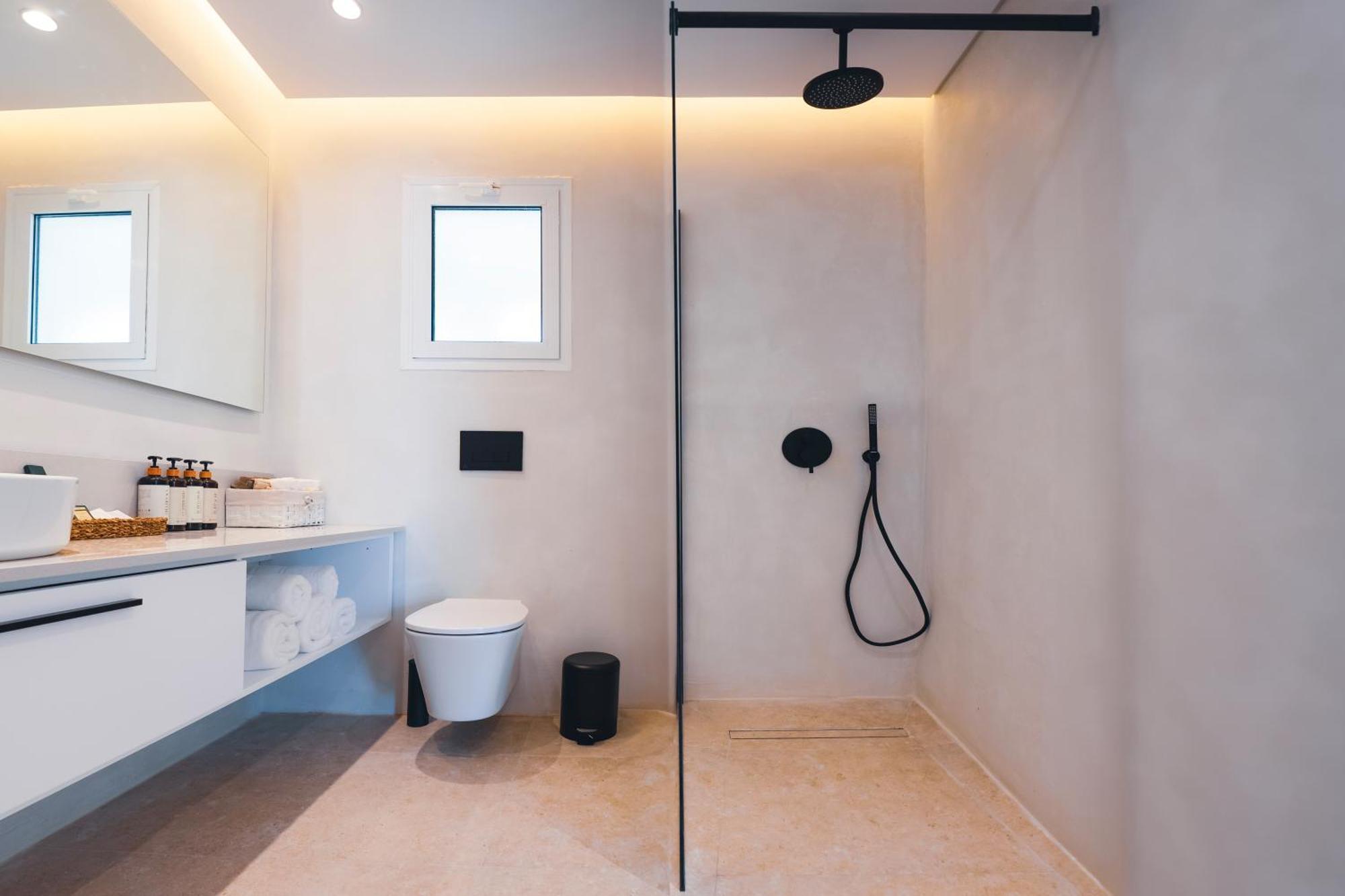 Wellclub - Wellness Family Experience - Seaview Hotel Paphos Exterior foto