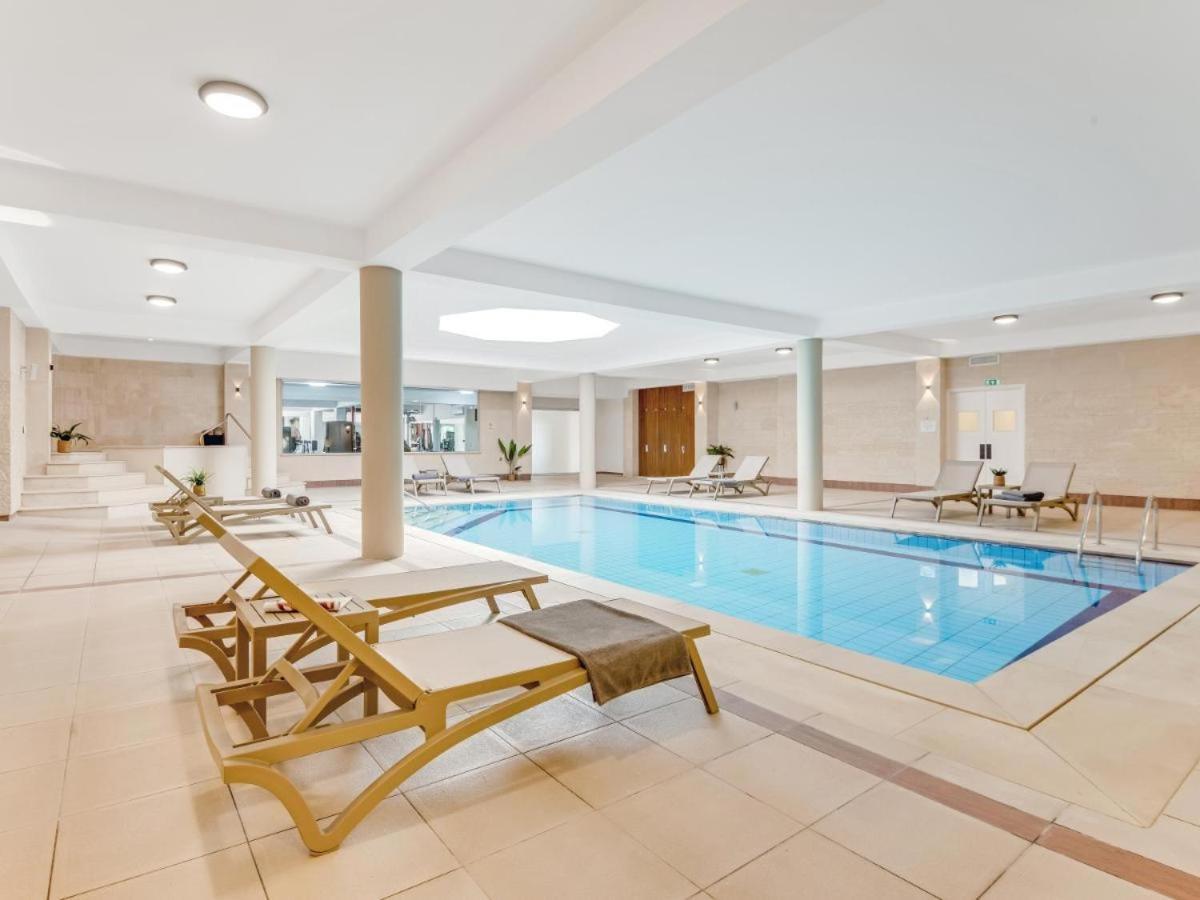 Wellclub - Wellness Family Experience - Seaview Hotel Paphos Exterior foto