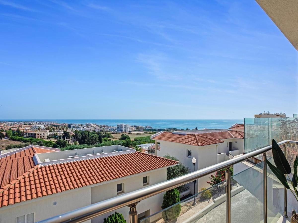 Wellclub - Wellness Family Experience - Seaview Hotel Paphos Exterior foto