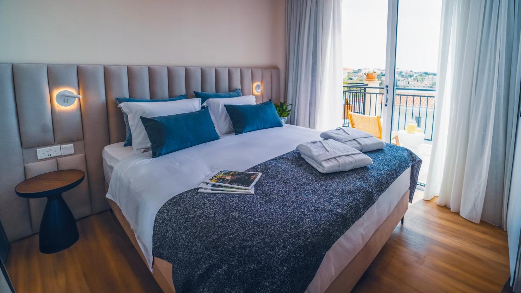 Wellclub - Wellness Family Experience - Seaview Hotel Paphos Exterior foto